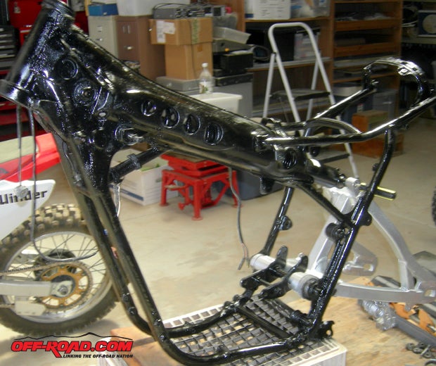 Heres a shift-side view of the now clean frame and swingarm.