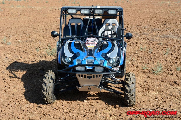 A full custom rollcage was built for Meinzers Rhino by Parapros Racing. The eye-searing paint scheme is from StreightEdje, while the Soltek lighting is from Baja Designs.