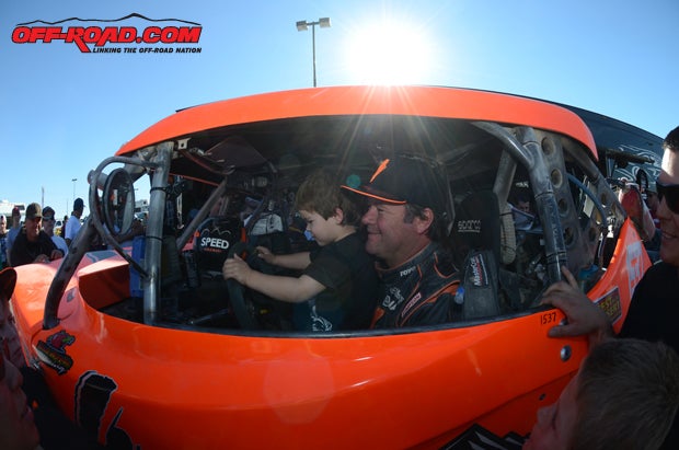 Robby Gordon took the overall and Class 1500 win at the Best in the Desert Parker 425.